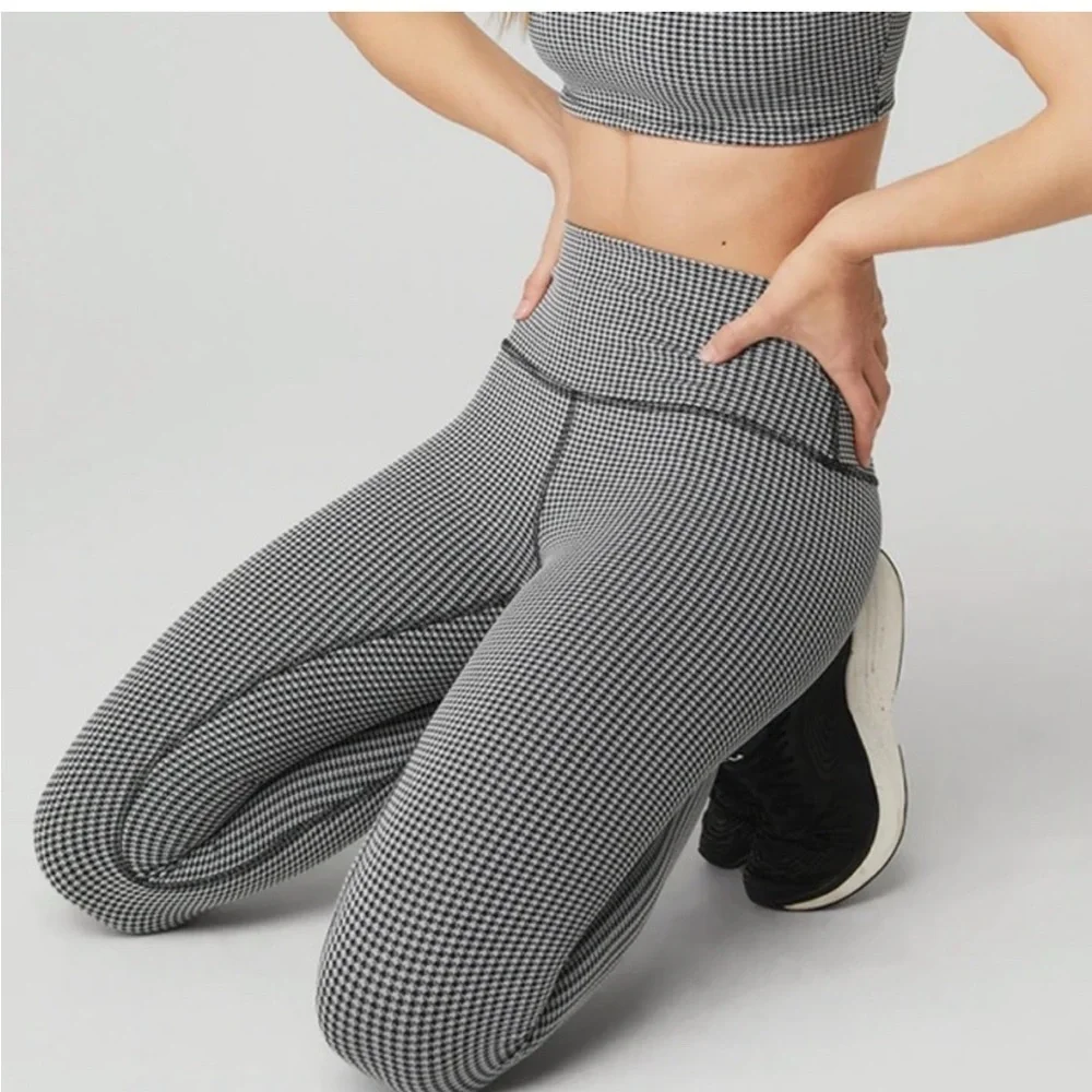 Alo Yoga High Waist Micro Houndstooth Jacquard Leggings  Womens Size Small